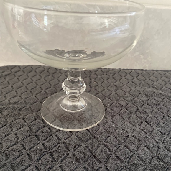 Elegant Clear Glass Etched Dessert /sherbet holders - Picture 3 of 5